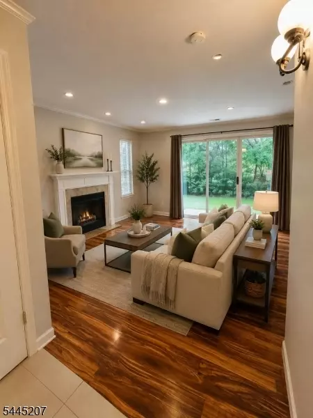 Living - 231 Mcauliffe Ct, Franklin Twp, NJ 08873 photo 1 of 2