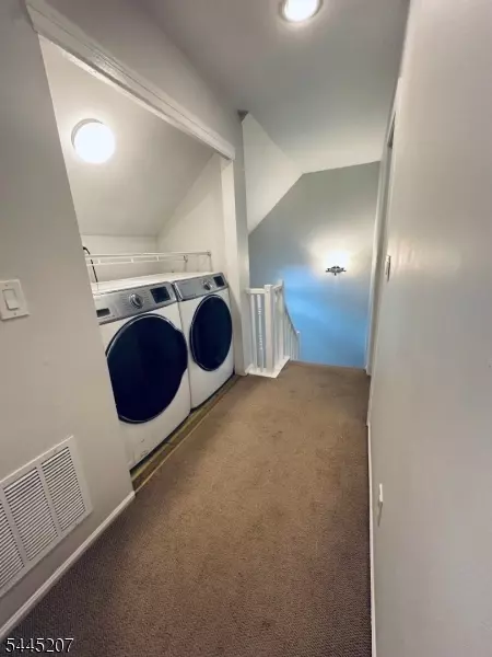 Entry Way - 231 Mcauliffe Ct, Franklin Twp, NJ 08873 photo 1 of 1