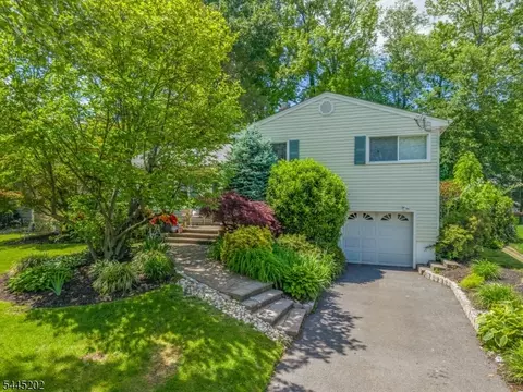 61 Glenwood Rd, Fanwood, NJ 07023