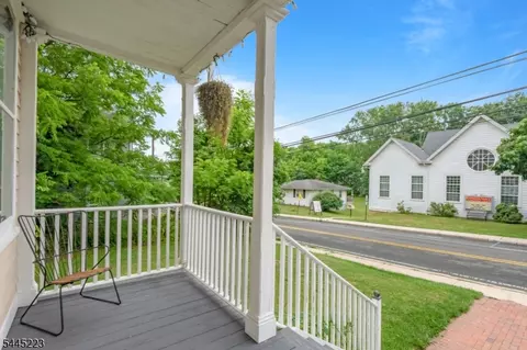 Exterior - 139 Main St, Hampton, NJ 08827 photo 2 of 5