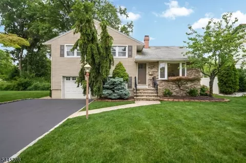 20 Glenwood Ter, Clark, NJ 07066
