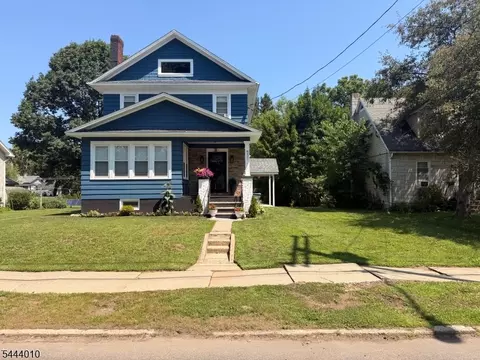 521 5th St, Belvidere, NJ 07823