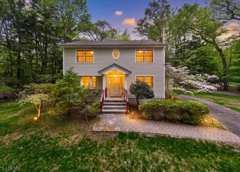 157 Grove St, Ramsey, NJ 07446