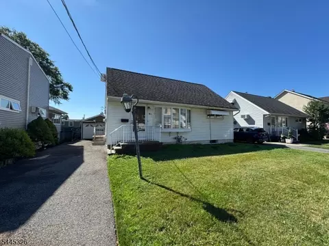 81 Highview Ave, Totowa, NJ 07512