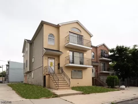 26-28 Mount Pleasant Ave, Newark, NJ 07104