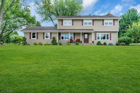 52 Lazy Brook Rd, Flemington, NJ 08822