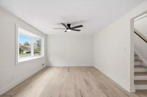 421 1st St, Middlesex, NJ 08846 photo 3