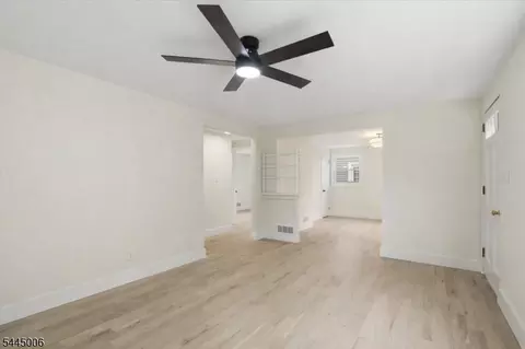421 1st St, Middlesex, NJ 08846 photo 5