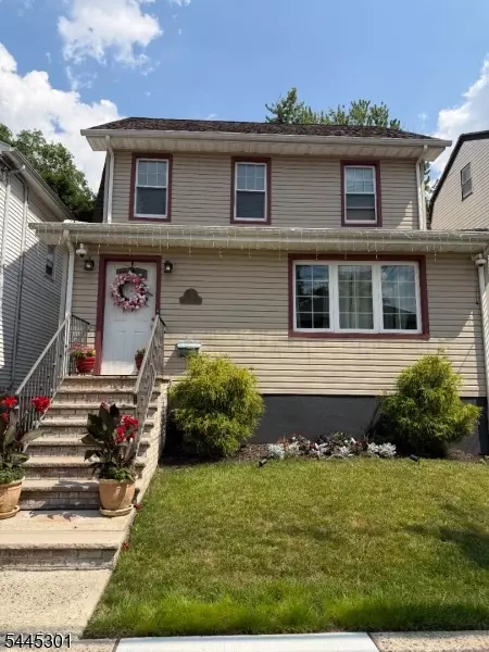 56 Essex Ave, Maplewood, NJ 07040