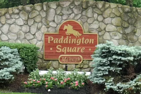 1047 Cambridge Ct #1047, Mahwah, NJ 07430