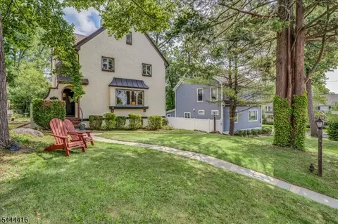 Exterior - 43 Pine St, Millburn, NJ 07041 photo 2 of 6