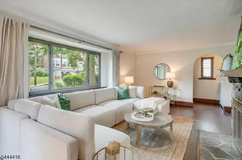 Living - 43 Pine St, Millburn, NJ 07041 photo 2 of 3