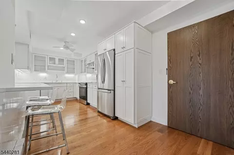 Other - 1 Euclid Ave #2E, Summit, NJ 07901 photo 3 of 8