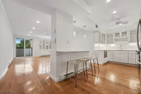 1 Euclid Ave #2E, Summit, NJ 07901 photo 2