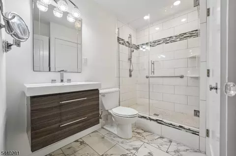 1 Euclid Ave #2E, Summit, NJ 07901 photo 10