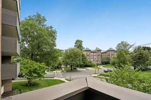 View/Area - 1 Euclid Ave #2E, Summit, NJ 07901 photo 1 of 1