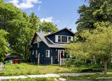 38 Orchard St, Nutley, NJ 07110