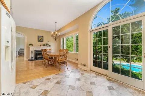 38 Larsen Rd, Ringoes, NJ 08551 photo 10