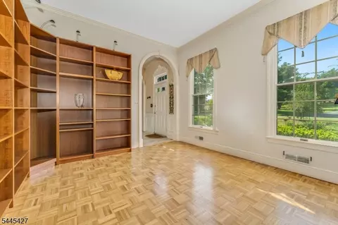 38 Larsen Rd, Ringoes, NJ 08551 photo 5