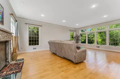 38 Larsen Rd, Ringoes, NJ 08551 photo 8