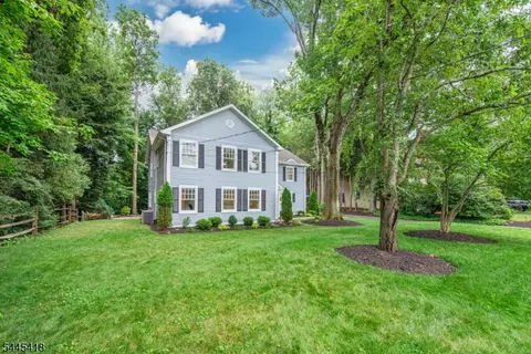 Exterior - 38 Valley View Ave, Summit, NJ 07901 photo 6 of 12