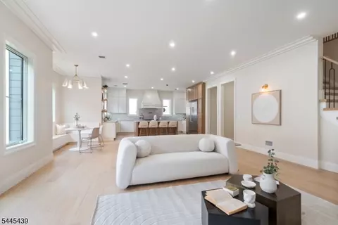 Living - 333 Harrison St, Paramus, NJ 07652 photo 3 of 7