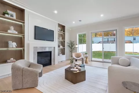Living - 333 Harrison St, Paramus, NJ 07652 photo 4 of 7