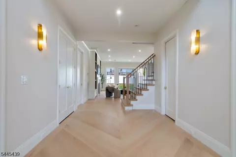 Entry Way - 333 Harrison St, Paramus, NJ 07652 photo 2 of 5