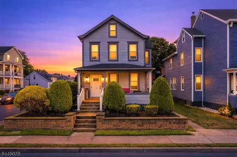22 Norwood St, Haledon, NJ 07508