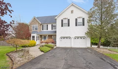 7 Sykes Gap, Oxford, NJ 07863