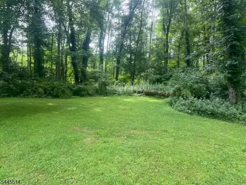 35 Millers Ln, Montville Twp, NJ 07045
