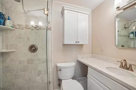 Bath - 26 Tower Dr, Springfield, NJ 07081 photo 1 of 2