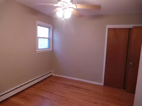1017 Burnet Ave, Union, NJ 07083