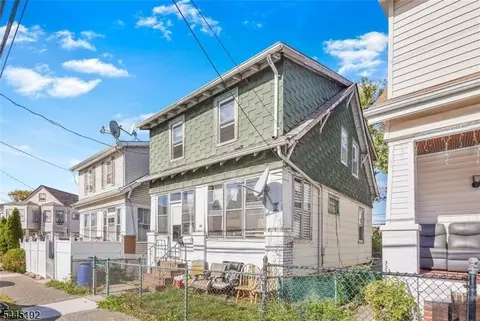 45 Dey St, Paterson, NJ 07503