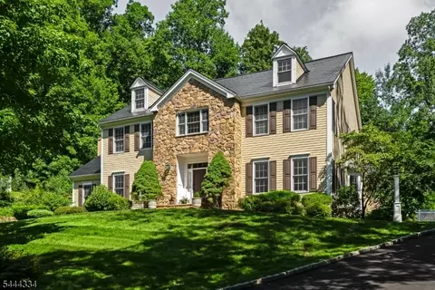 3 Connet Ln, Mendham Twp, NJ 07945