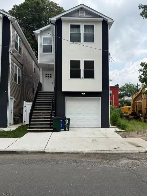 816 S 15th St, Newark, NJ 07108