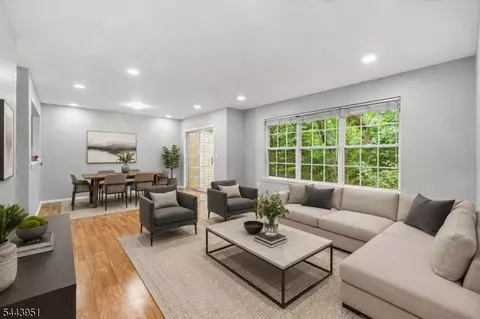 259 Retta Ct, Piscataway, NJ 08854