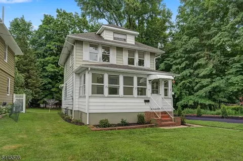 16 Garden Ave, Rockaway, NJ 07866