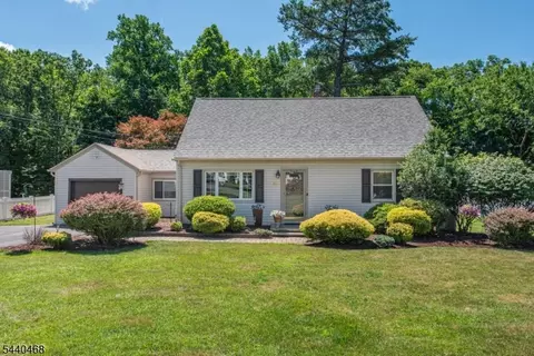 56 Village Dr, Wayne, NJ 07470