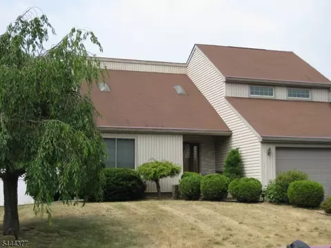 4 Drake Rd, Hillsborough, NJ 08844