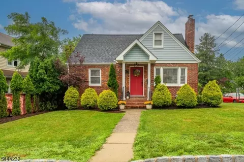19 Robertson Rd, West Orange, NJ 07052
