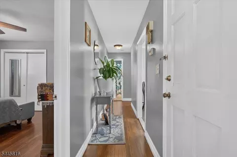 Entry Way - 650 E 6th St, Plainfield, NJ 07060 photo 3 of 5