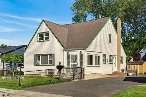 Exterior - 650 E 6th St, Plainfield, NJ 07060 photo 2 of 4