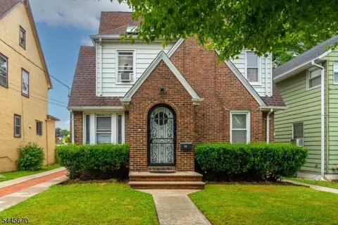 15 Stevens Rd, Belleville, NJ 07109