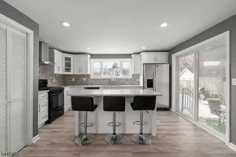 Kitchen - 429 1st St, Middlesex, NJ 08846 photo 1 of 5