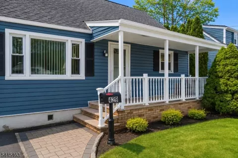 Exterior - 429 1st St, Middlesex, NJ 08846 photo 3 of 4