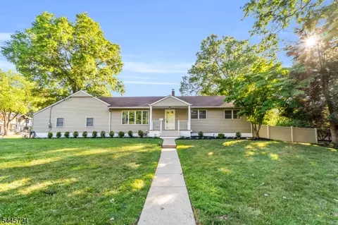 68 Bluefield Ave, Harrington Park, NJ 07640