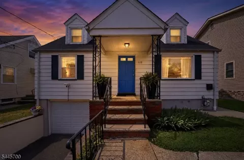 128 Livingston Rd, Linden, NJ 07036