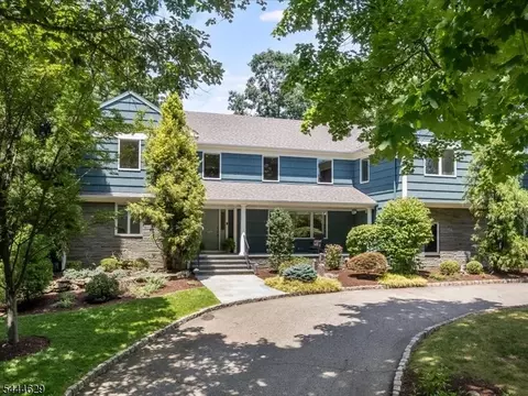 223 Old Chester Rd, Essex Fells, NJ 07021