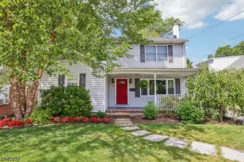 11 Woodward Ave, Bloomingdale, NJ 07403